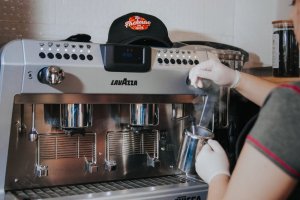 Příprava cappucina Příprava cappucina